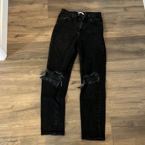 Vibrant Black Jeans with knee holes